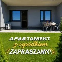 Apartament z ogródkiem، فندق في يونيجوو