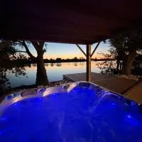 Gite Spa - La Belle Vue Du Lac by Manaloc,Ardres的飯店