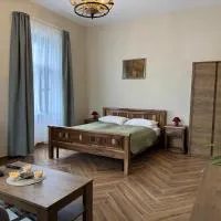 Lenart Guesthouse, hotell i Târgu Secuiesc