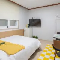 더남포스테이, hotel in Jung-gu