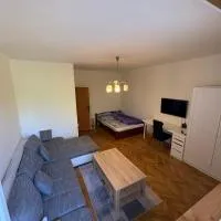 Koliba에 위치한 호텔 Cozy & Spacious Apartment near Tram