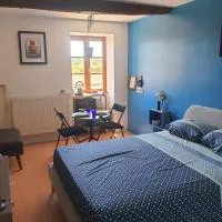 Montgrailloux - Chambilly, hotel Chambilly városában