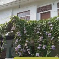 The Golden Bow, hotel in Seeduwa