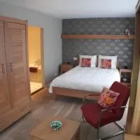 B&B Het KoeKoeKsnest Schelle، فندق في Schelle