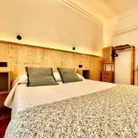 Hostal J&C, hotel em Olula del Río