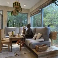 Nest Spa Mirror Villas, hotel di Medemciems