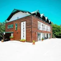 Hotel Serdar, hotell i Mojkovac