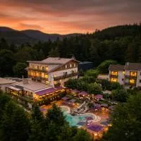 Logis Clair Matin Resort & Spa, hotel sa Le Chambon-sur-Lignon