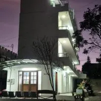 우티에 위치한 호텔 Shabeer's White Castle