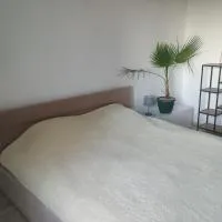 Уютная комната в квартире в ЖК Одесский Бульвар, hotel v destinaci Teremki