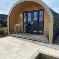 Braehead Pods, hotel in Forth
