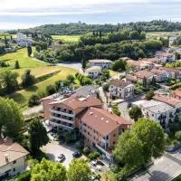 Hotel La Carica, hotel v destinaci Pastrengo