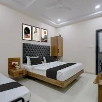 Super HOTEL O MATRI CROWN, hotelli kohteessa Raipur
