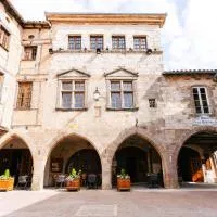 Hotel des Consuls, hotell i Castelnau-de-Montmiral