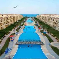 Rahaf palm beach chalet, hotel a Ain Sokhna