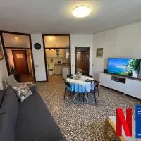 Roberta's House, a few steps from the lake, hotel en Bellano