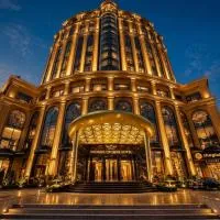 Phoenix Crowne Vinh Hotel, hotel i Vinh