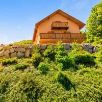 Appartement confortable à Cornimont 30 m² vue montagne，科爾尼蒙的飯店