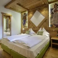 Hotel Azola, hotel en Canazei
