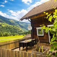 Ferienhaus mit Bergblick am Wald,位于Stall的酒店