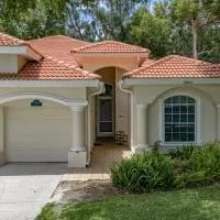 Lake Jovita Golf Villa #9، فندق في ديد سيتي