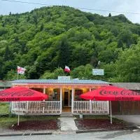 Konstanta, hotel v destinaci Lentekhi