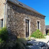 Maison à la campagne 8 personnes-DINAN, hotel en Lanvallay