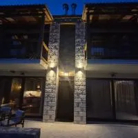 The house in the Cobbled road Suite, ξενοδοχείο στο Καρπενήσι