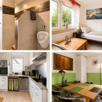 Ferienwohnung Gartenblick zentral und komfortabel: Laupheim şehrinde bir otel