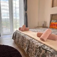 Deluxe apartment 2 rooms , near Koper and Trieste, hotel u gradu 'Plavje'