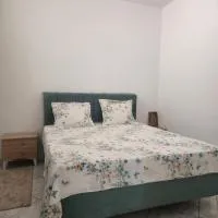 Location saisonnière entre mer, forêt et calme, hotell sihtkohas Raʼs al Jabal
