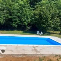 Farmica, Bed&Breakfast, Bazen izdvojen nekoliko minuta hoda，Ðurđevac的飯店