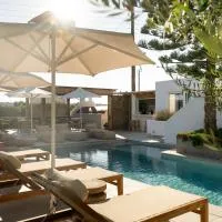 Oliving Mykonos Luxury Suites, hotel em Klouvas