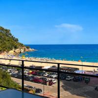 Luxury apartment with ocean views, hotel en Lloret de Mar