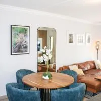 White Orchid Luxury Apartment, hotel a Chartwell