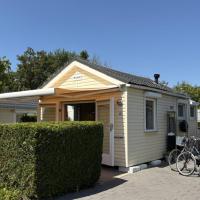 2-persoons woning onderaan de duinen en strand van Breskens, hotel en Breskens