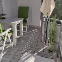 Helle schöne Dachgeschosswohnung mit Balkon, hotel v mestu Wahlwies