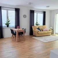 Domki na Białych Brzóz, hotel a Zabierzów