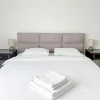 Dabfly Guesthouse & Outdoor Adventures, hotel v mestu Ražanj