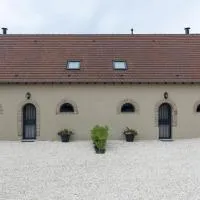 Gîtes rénovés à la ferme, terrasse et ambiance scandinave - FR-1-489-79, hotel Chapeau városában