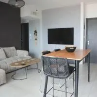 Beauty apartment 3 rooms wi-fi, hotel in Netanya
