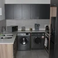 Olivewood village south, hotel en Kempton Park