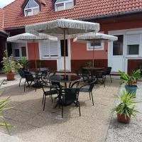 Basti Apartman, hotel a Gyenesdiás
