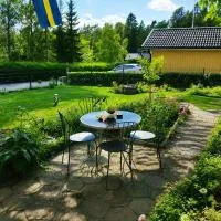 Rosgarden – hotel w mieście Hallstavik