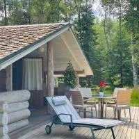 Viinapeedu Farm Holiday Home, Kõrgessaare, Hiiumaa, hotel v destinácii Jõeranna