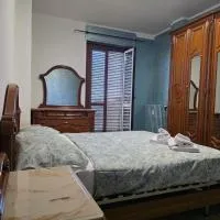 Da Silvia ampio appartamento metro Paradiso، فندق في كولينيو