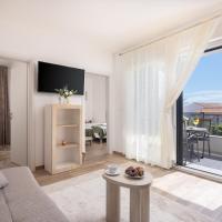 Sissi - 2 Bedroom Apartment with Beach access, hotel di Rogoznica