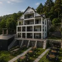 Lake side Dilijan, hotel u gradu 'Dilijan'