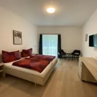 TPE Arena - Zimmer am Ebersdorfer See – hotel w mieście Obergrafendorf