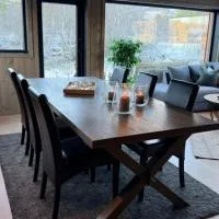 New cozy mountain cabin at Hovden Ski-in Ski-out, hotel v destinaci Bykle